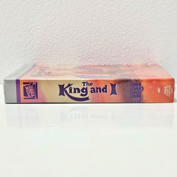 Rodgers & Hammerstein's The King & I Movie VHS Tape - Picture 9 of 15